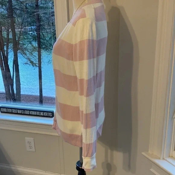 GAP LS Cardigan Sweater, Like New - Picture 4 of 7